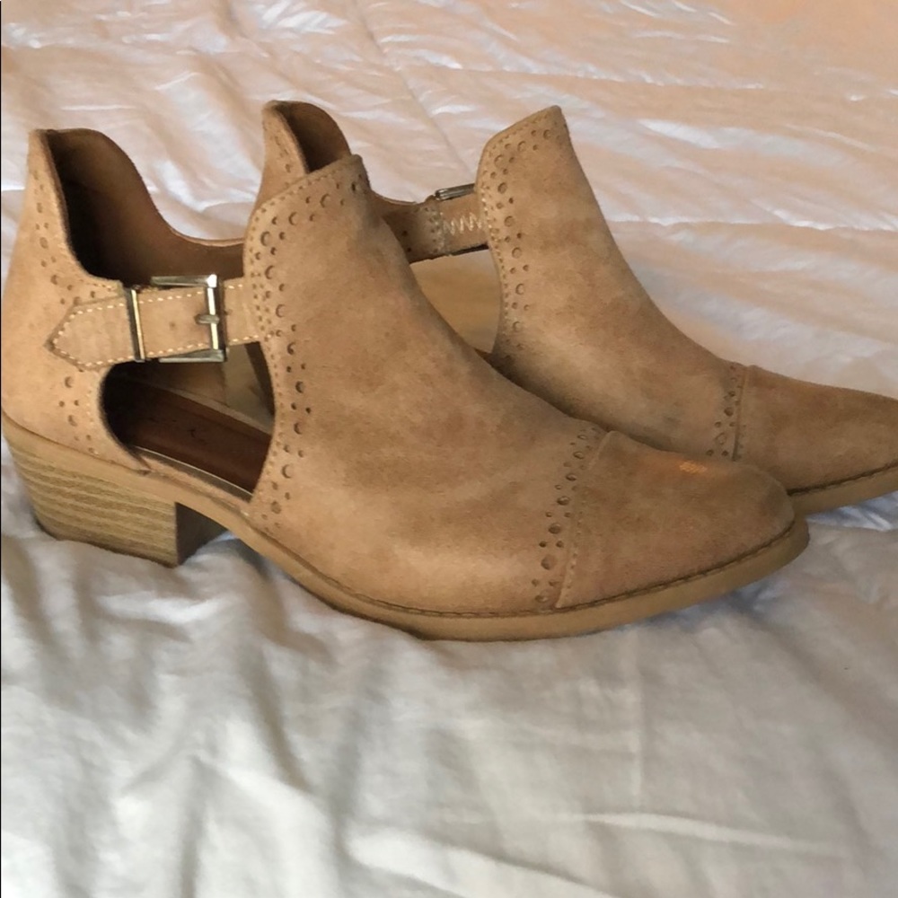 Women’s booties